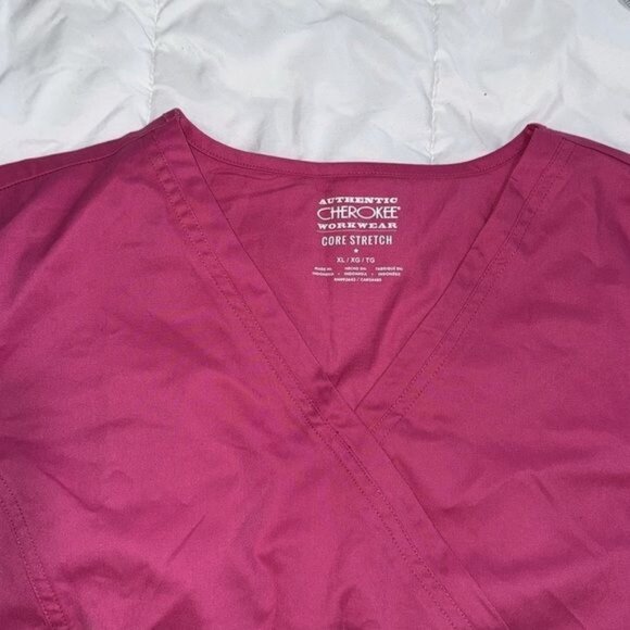 Cherokee Workwear Core Stretch Scrub Top XL Womens Pink Short Sleeve V-Neck With - Picture 4 of 7